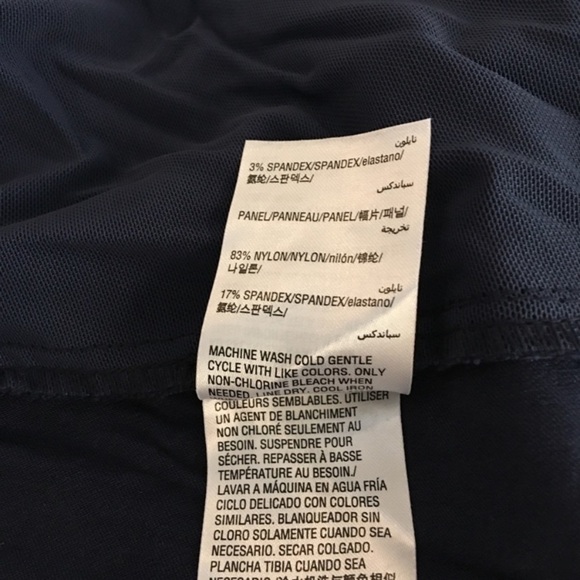 NEW Charter Club Navy Plus Size Capris Pants Chelsea Tummy Control Stretch 28W - Picture 7 of 10